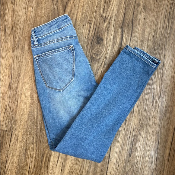 Vigoss Thompson Tomboy Mid Rise Distressed Jean size 27 - Picture 10 of 10